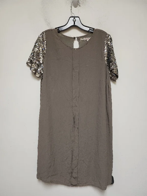 off-the-shoulder dressDress Casual Short By Chelsea And Violet In Brown, Size: M