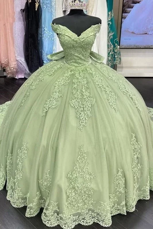 elegant shift dressV-neck Appliques Quinceanera Dresses with Bowknot