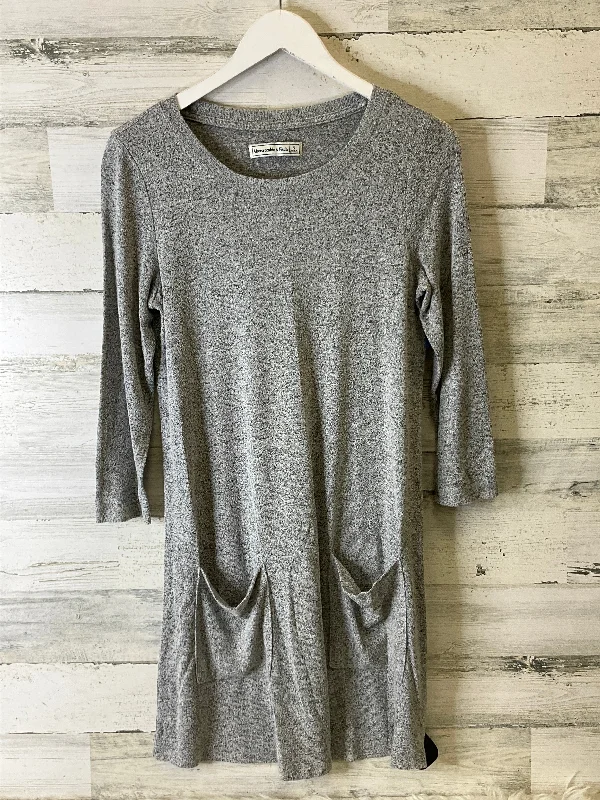 trendy dressDress Casual Short By Abercrombie And Fitch In Grey, Size: S