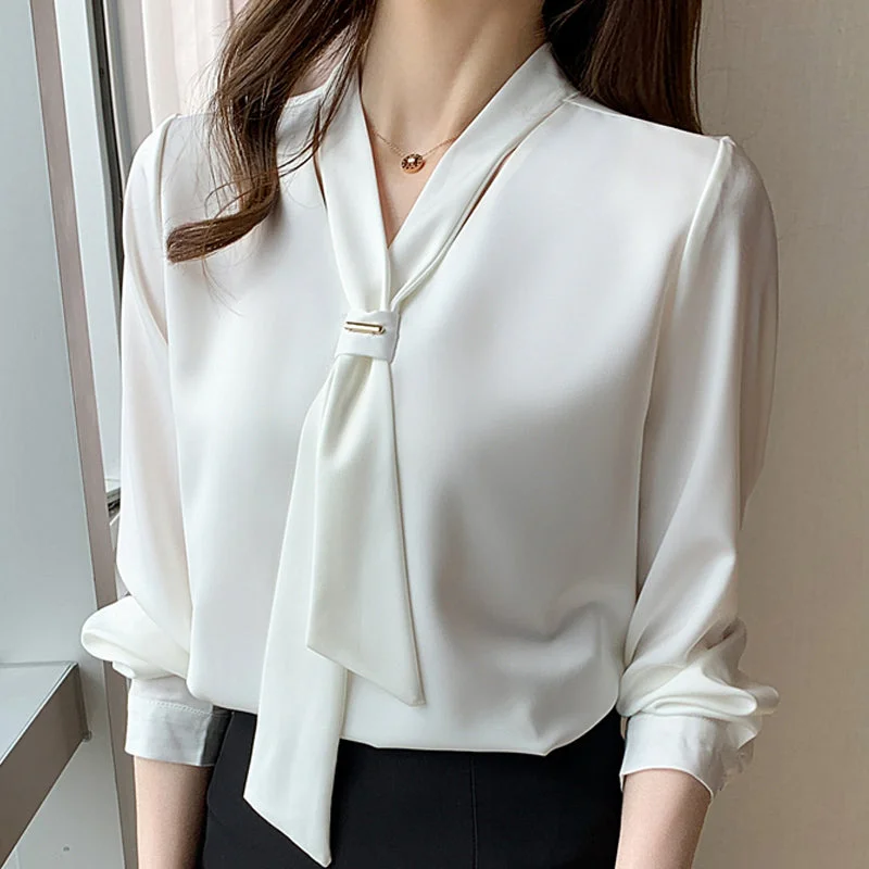 fashionable quilted coatLong Sleeve White Blouse V-neck Women Tops Blouse    S2830