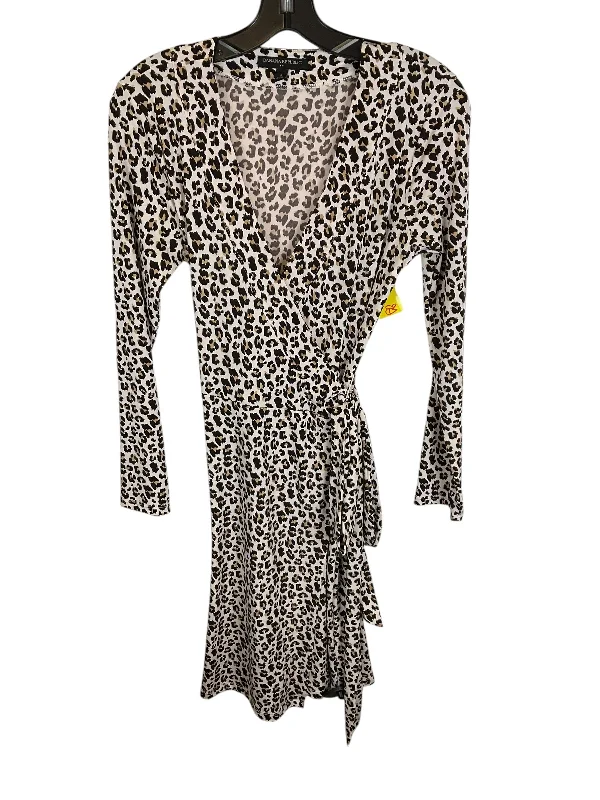 sleek midi dressDress Casual Midi By Banana Republic In Animal Print, Size: S