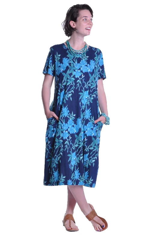 chic wrap dressLa Cera Navy Floral Print A-Line Dress