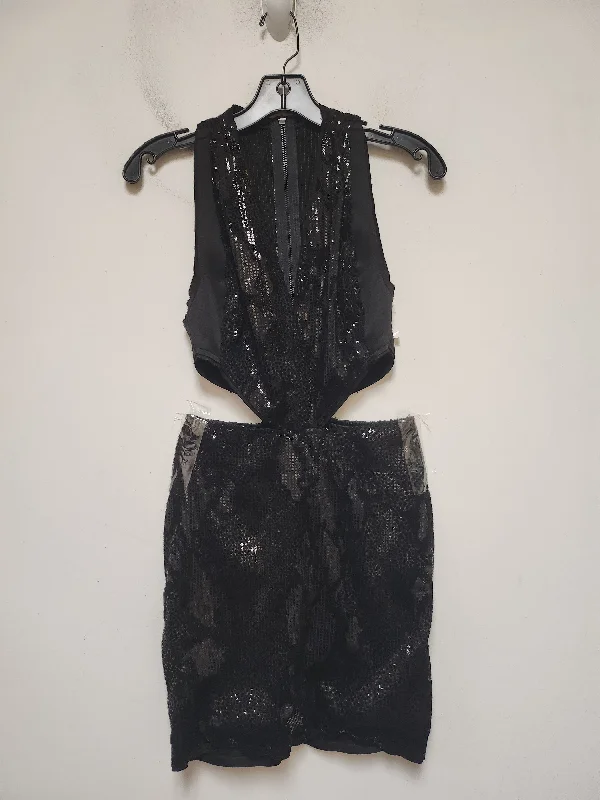 sophisticated dressDress Casual Short By Clothes Mentor In Black, Size: S